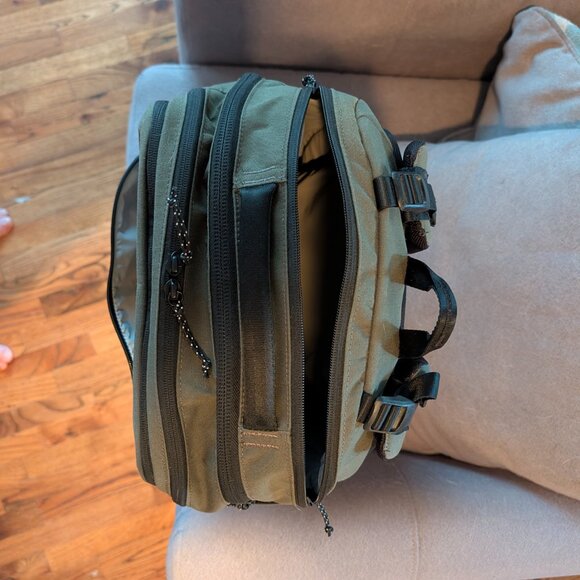 Pakt The Travel back pack - Picture 2 of 8